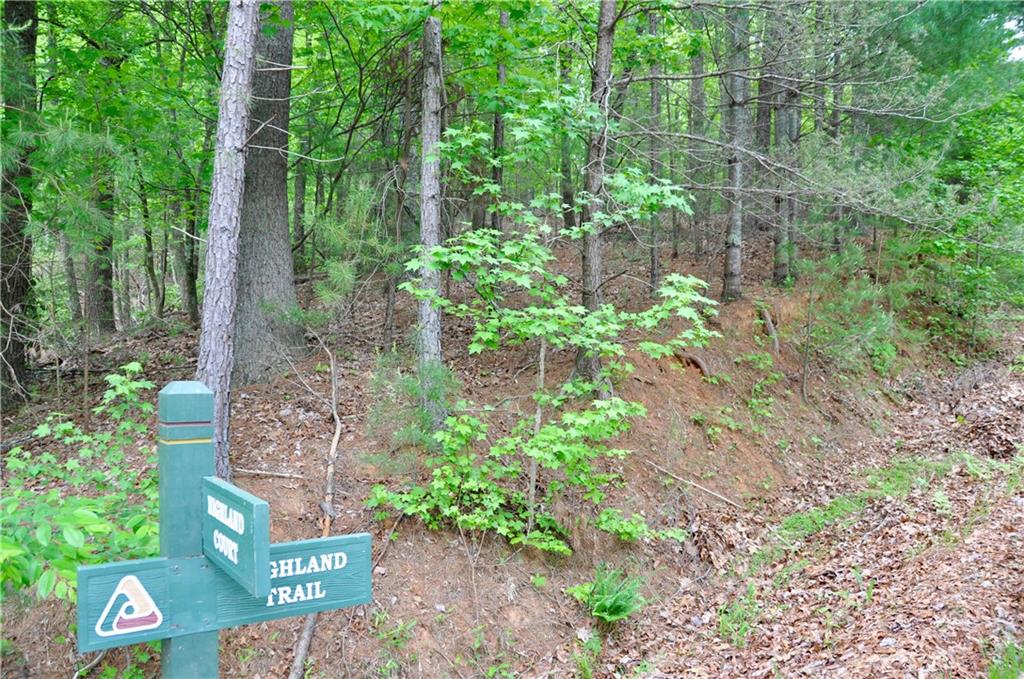 2618 Highland Trail