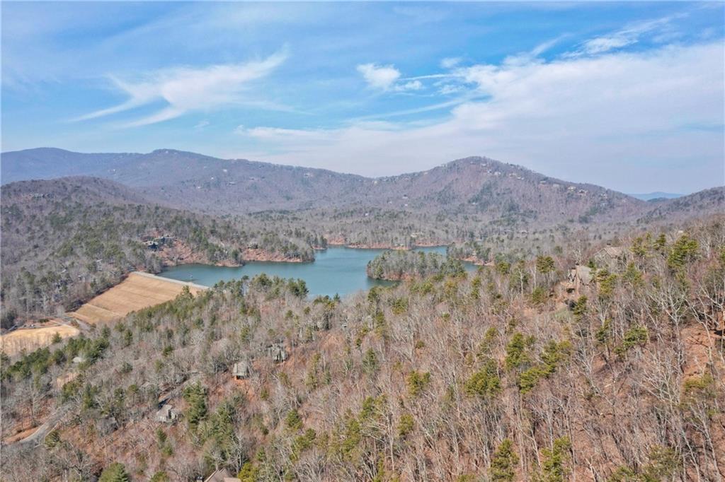 2618 Highland Trail