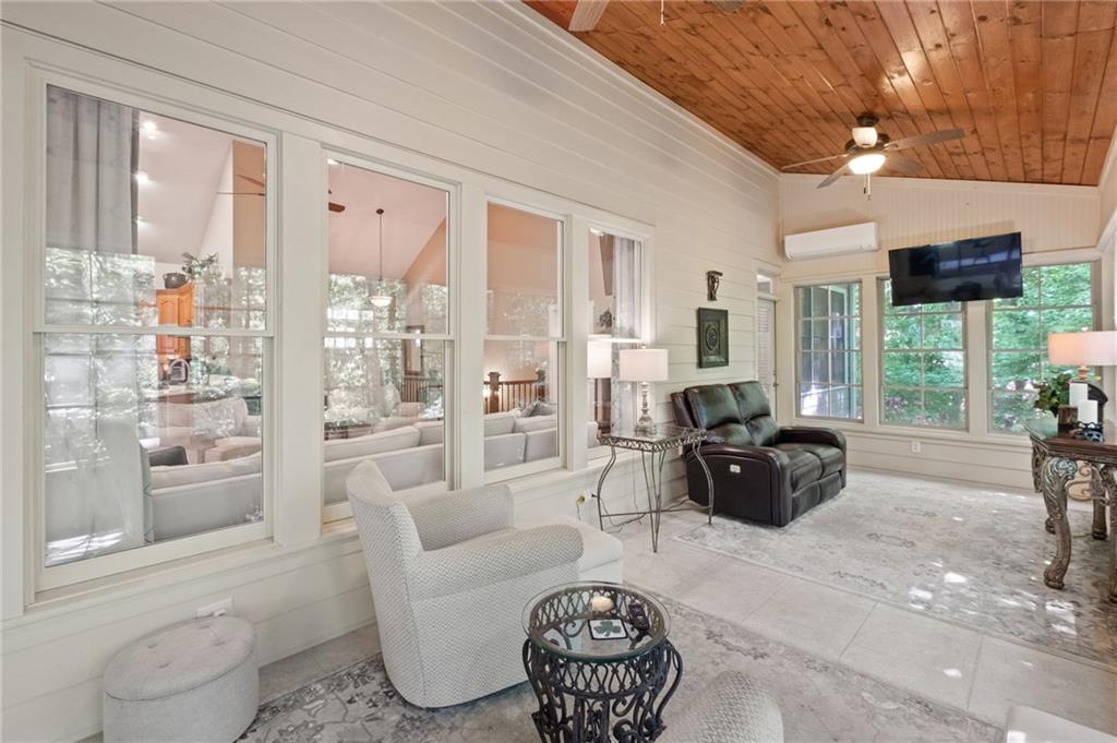 743 Columbine Drive