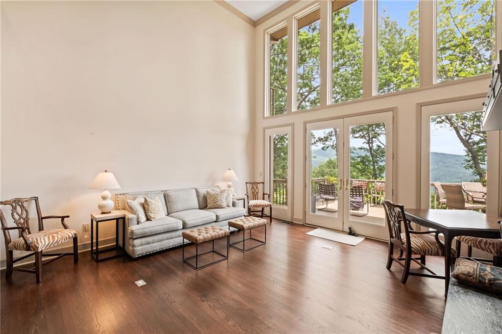 846 Ridgeview Drive