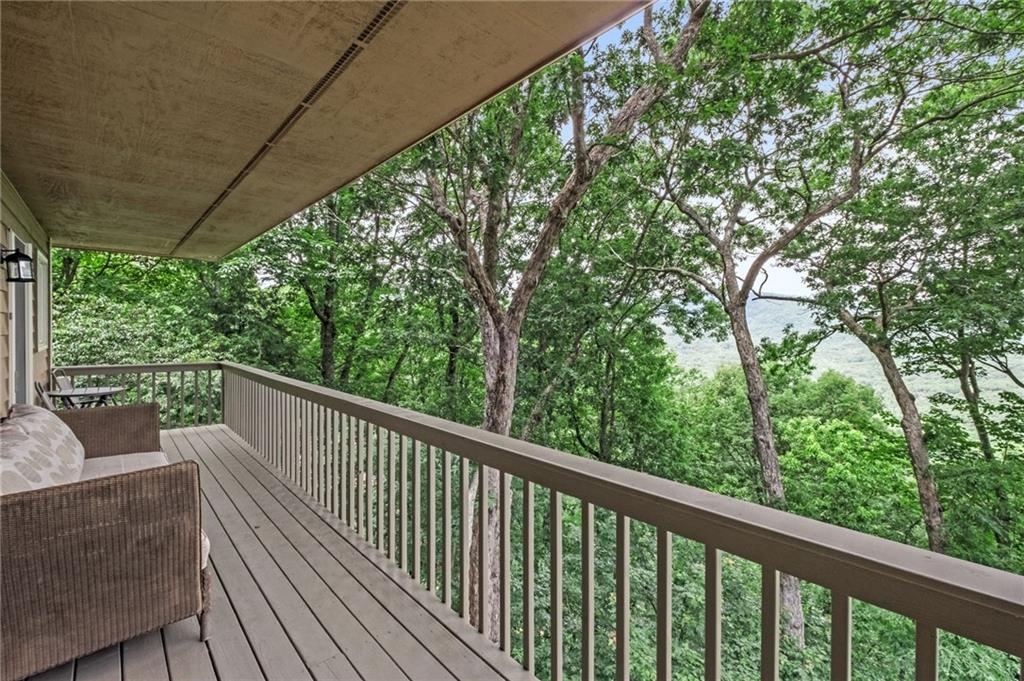 846 Ridgeview Drive