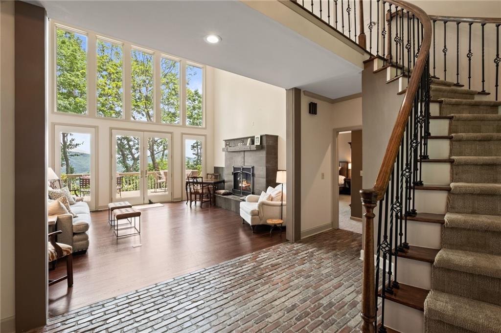 846 Ridgeview Drive