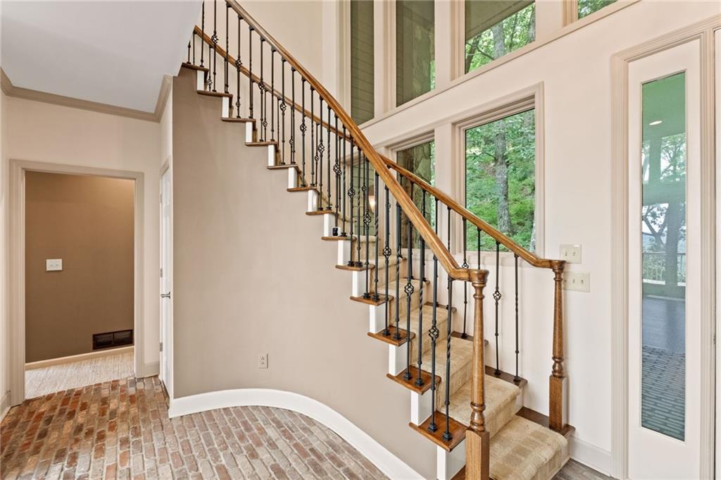 846 Ridgeview Drive