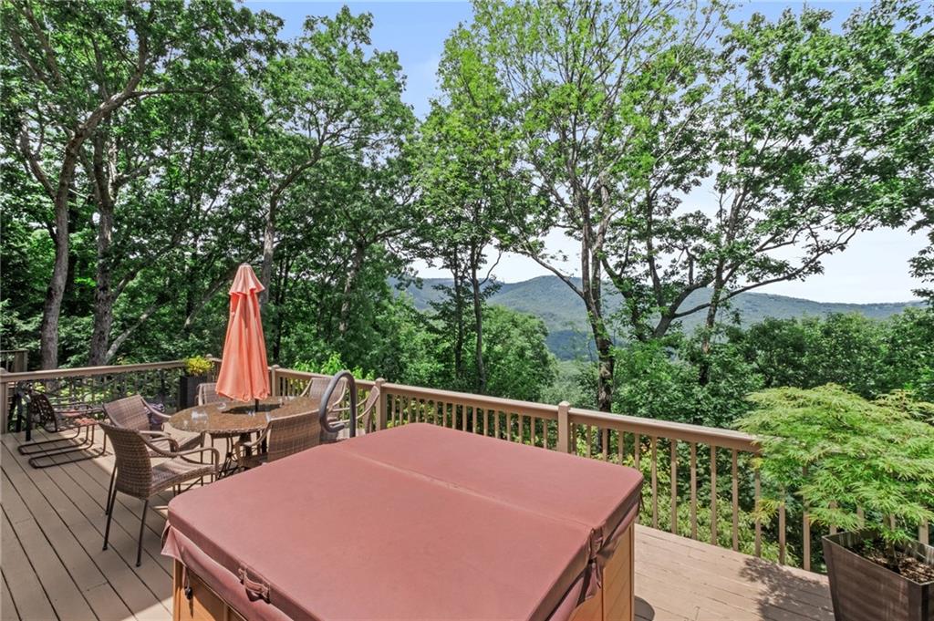 846 Ridgeview Drive