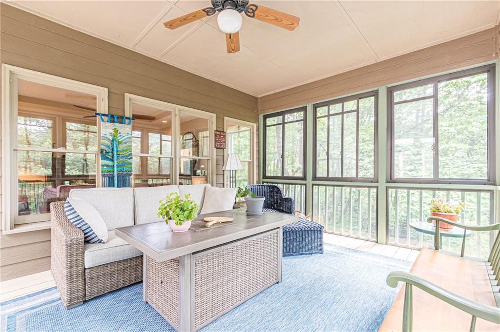 185 Crested Fern Lane