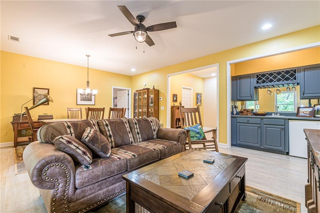 185 Crested Fern Lane