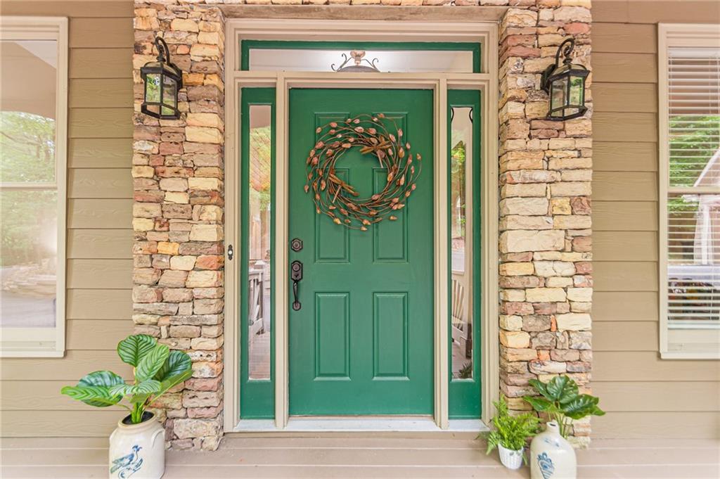 185 Crested Fern Lane