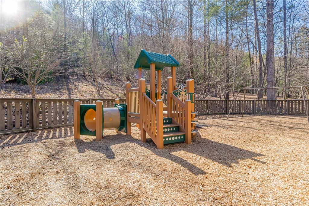 185 Crested Fern Lane