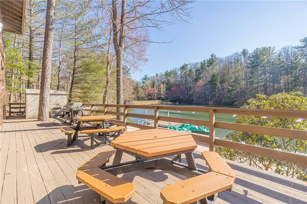 185 Crested Fern Lane