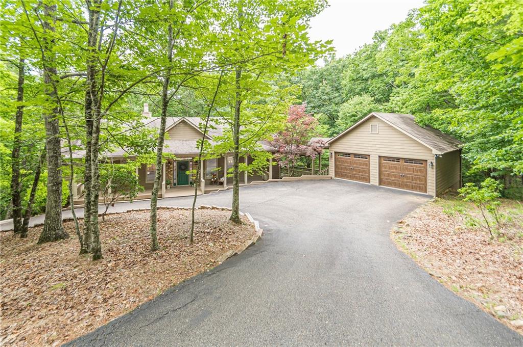 185 Crested Fern Lane
