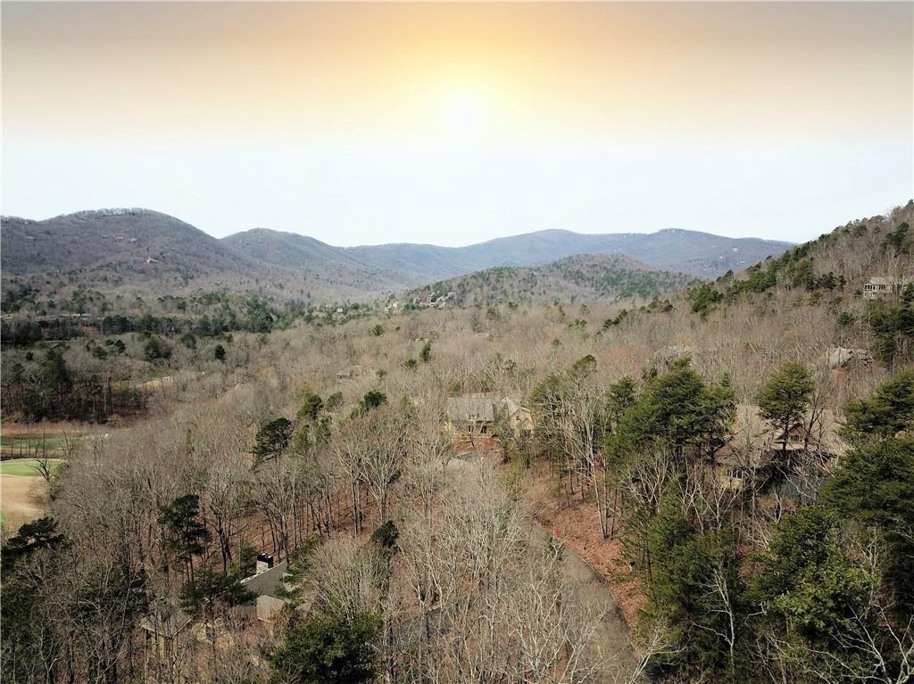 2784 Summit Drive
