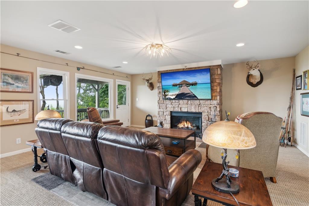 688 Mcelroy Mountain Drive