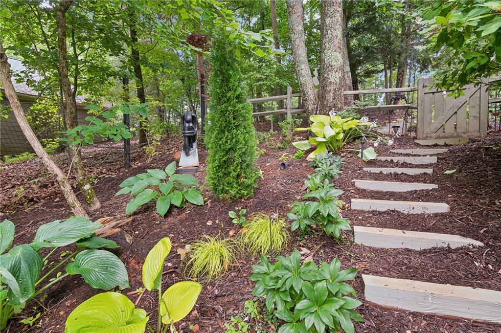 688 Mcelroy Mountain Drive
