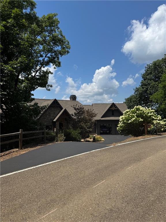 7347 Starlight Lane