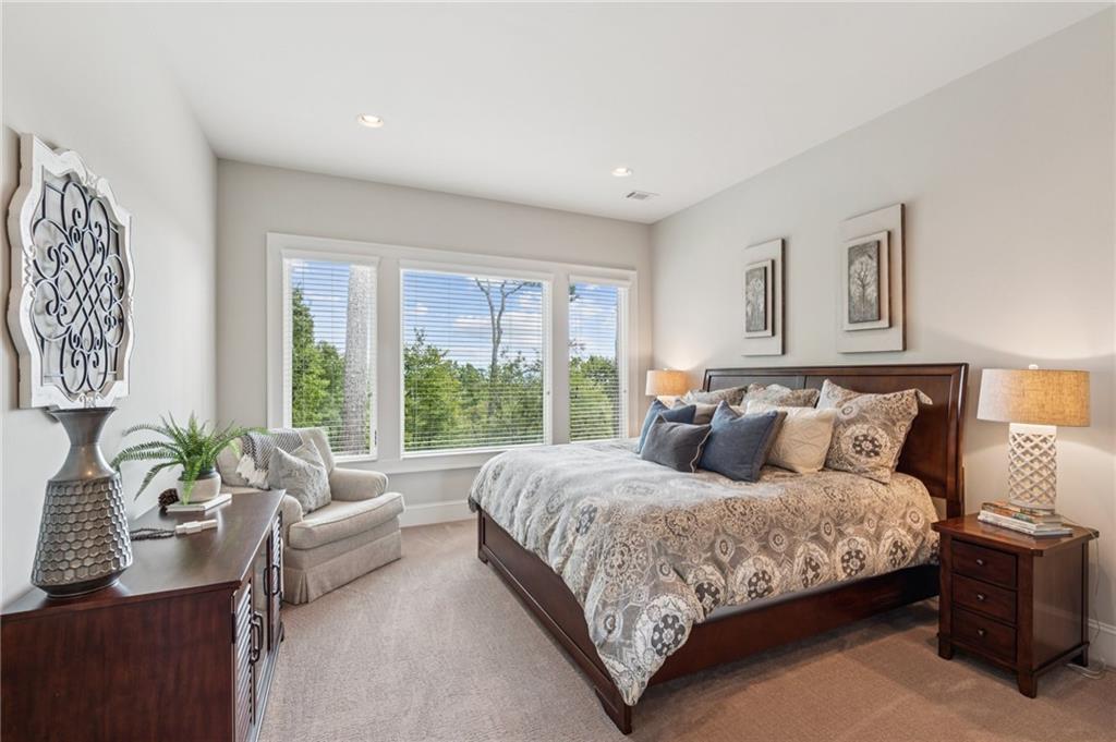 331 Bluestern Drive SE