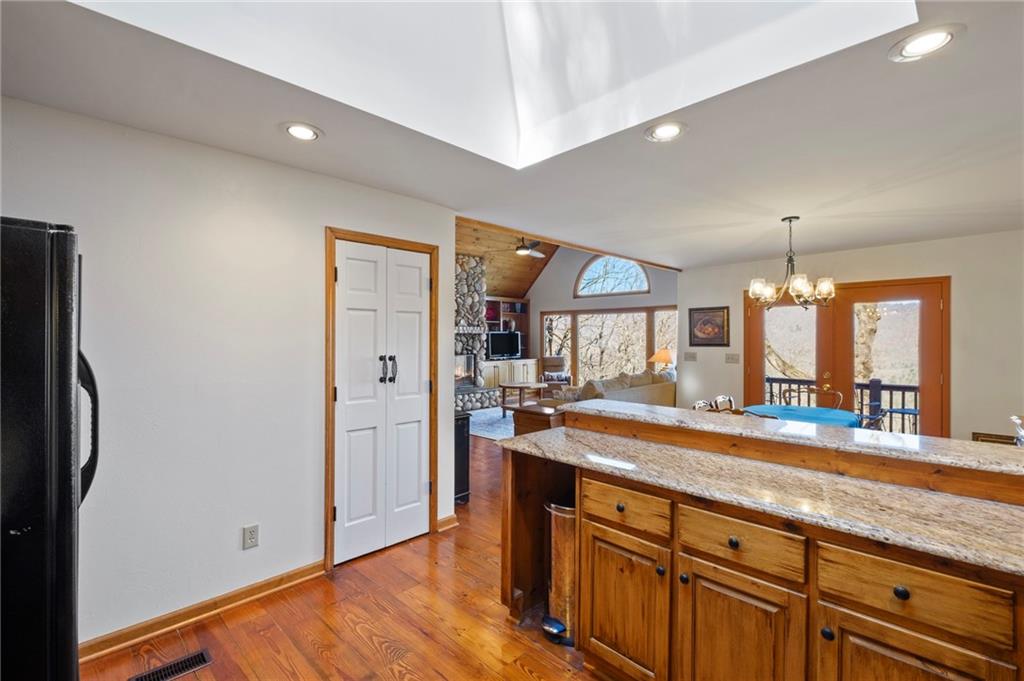 888 Ridgeview Drive
