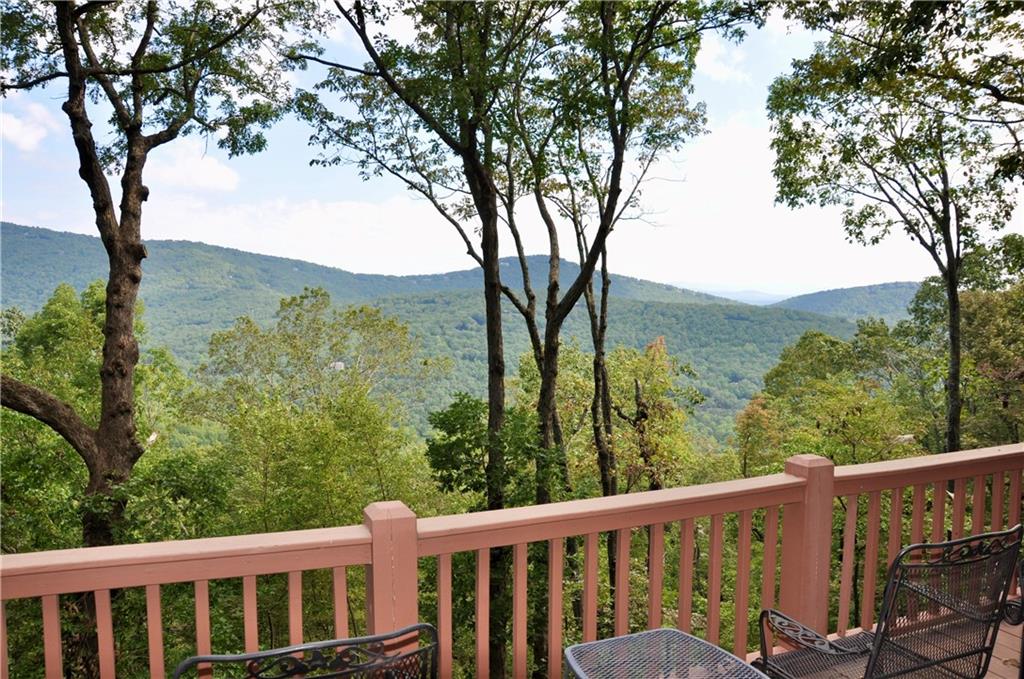 888 Ridgeview Drive