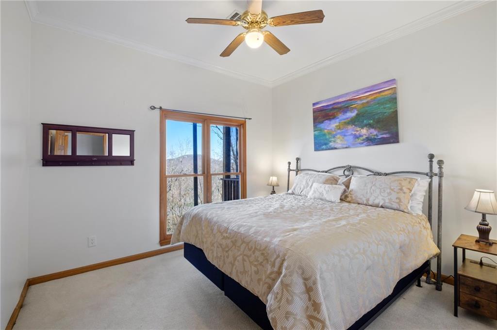 888 Ridgeview Drive