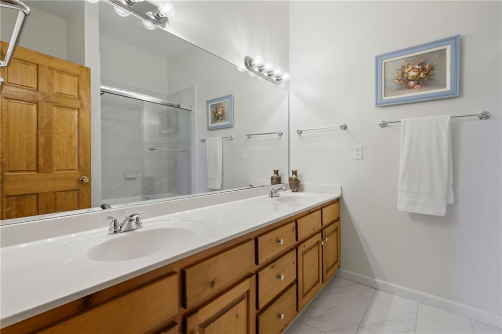 888 Ridgeview Drive