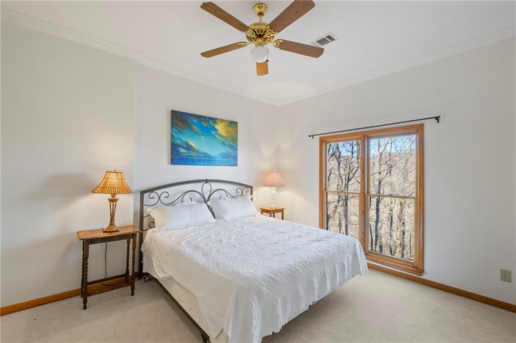888 Ridgeview Drive