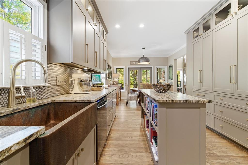 796 Wake Robin Drive
