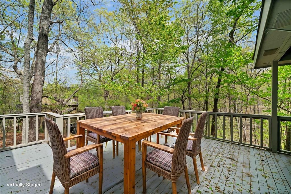 24 White Oak Knoll