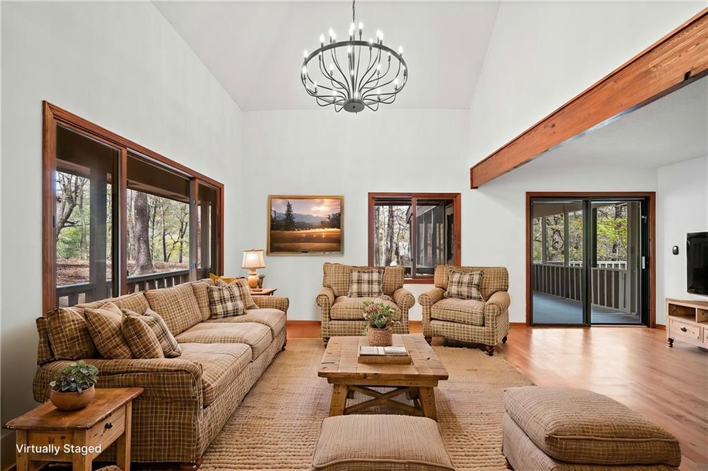 24 White Oak Knoll