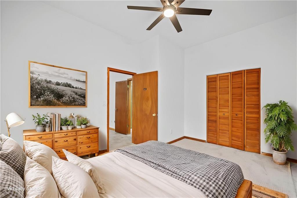 24 White Oak Knoll
