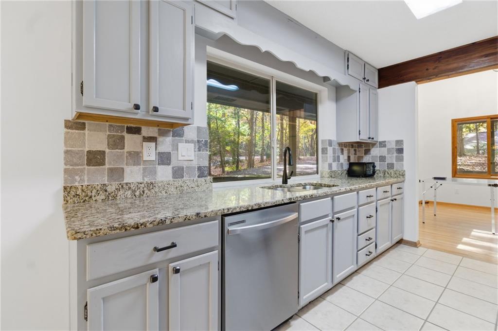 24 White Oak Knoll