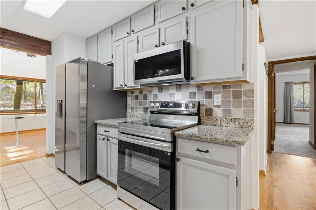 24 White Oak Knoll