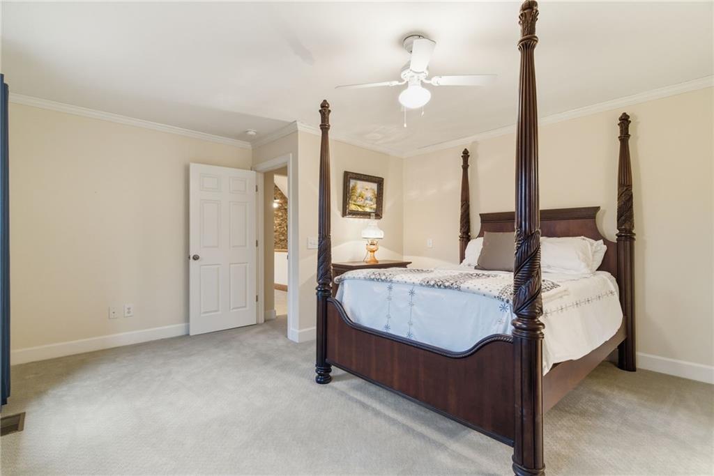 11 Poplar Circle