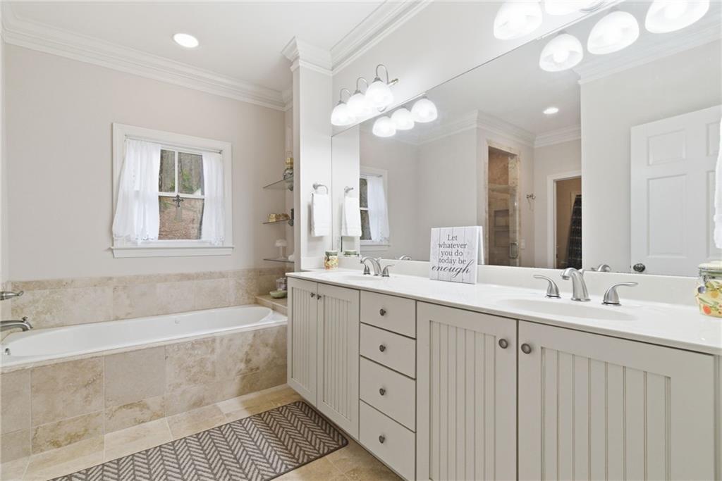 11 Poplar Circle