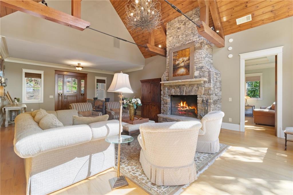 465 Huckleberry Trail