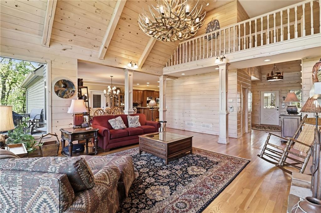 1692 Ridgeview Drive