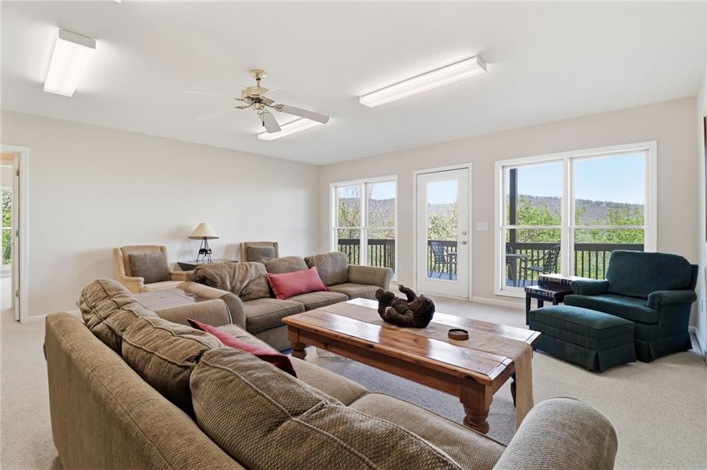 1692 Ridgeview Drive