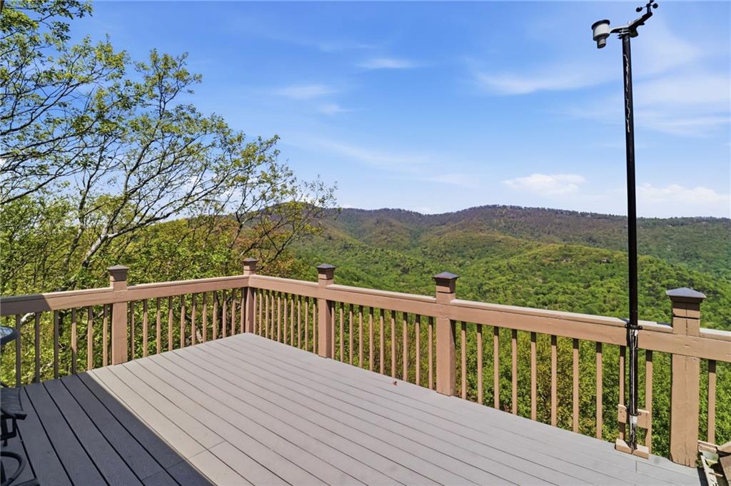 1692 Ridgeview Drive