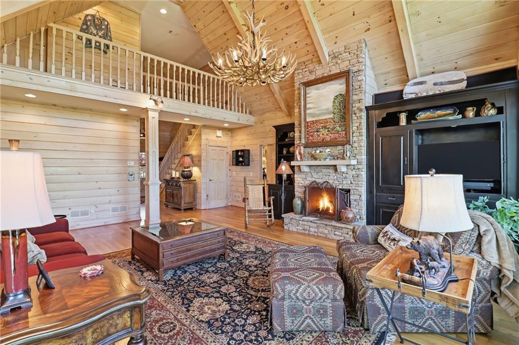1692 Ridgeview Drive