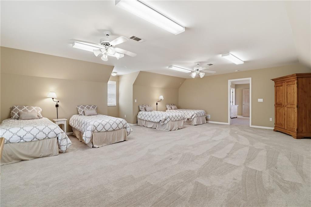 1692 Ridgeview Drive