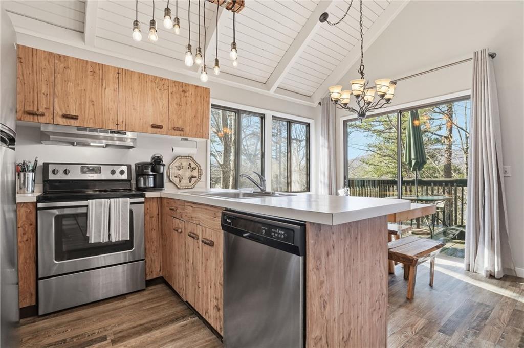 125 Wolfscratch Drive, #608