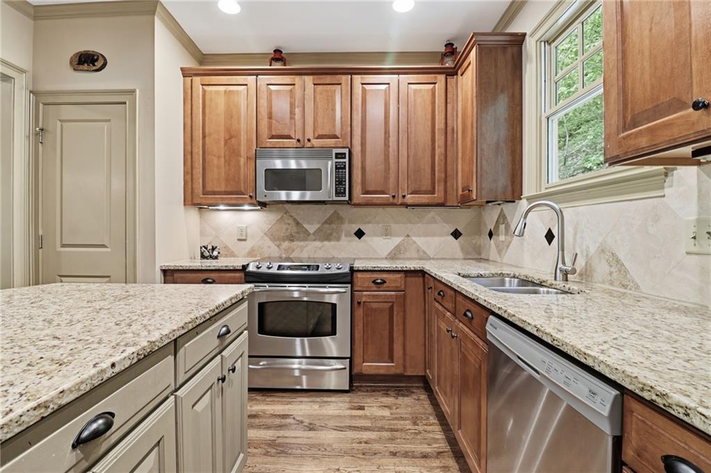 1105 Valley View Drive