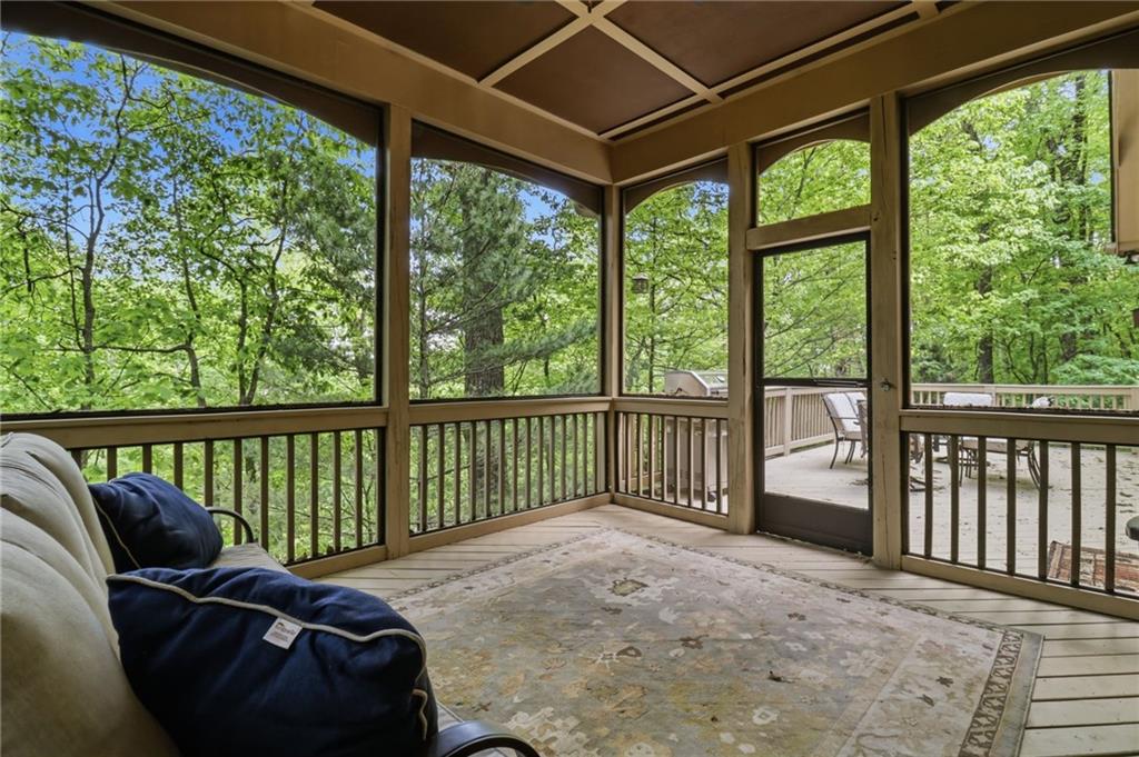 1105 Valley View Drive