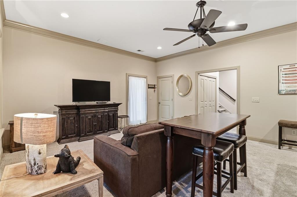 1105 Valley View Drive
