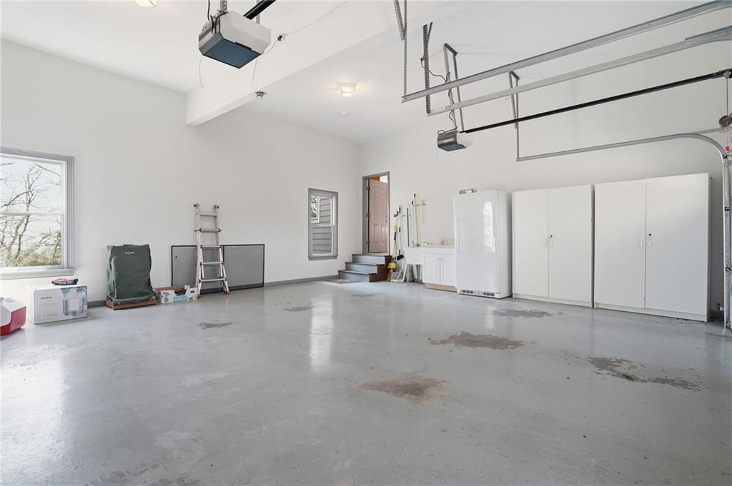 1021 Falcon Heights