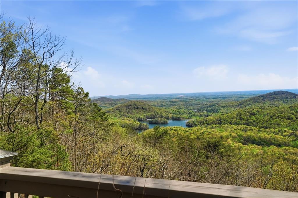 1021 Falcon Heights