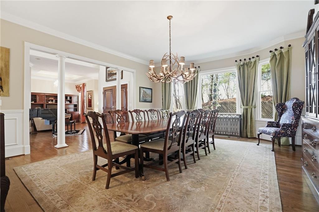 1021 Falcon Heights