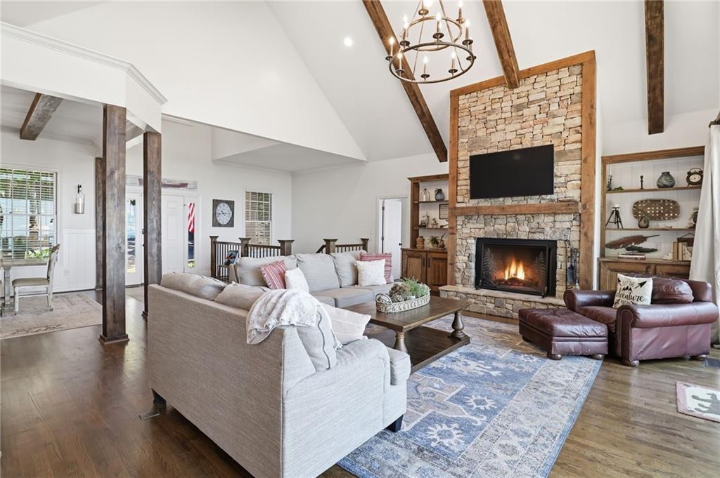 1837 Ridgeview Drive