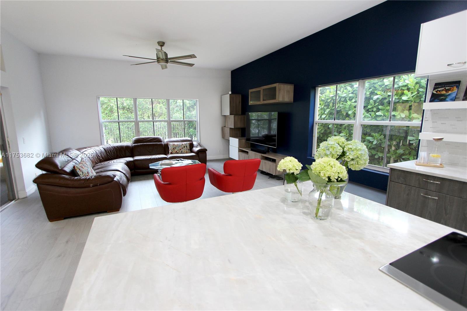 4255 Palmetto Trl # 1