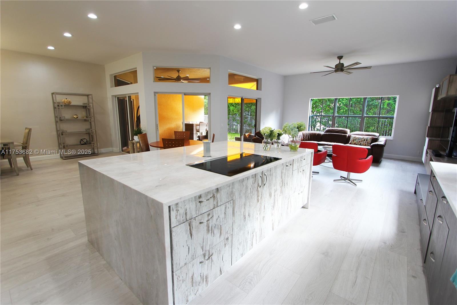 4255 Palmetto Trl # 1