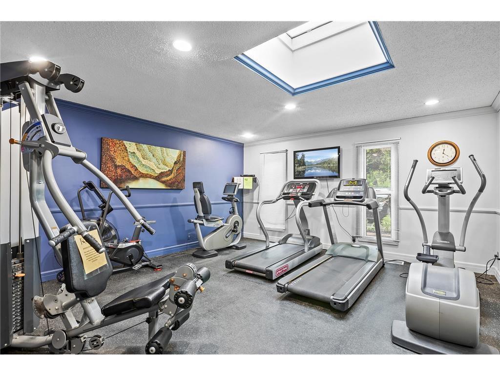 10531 Cedar Lake Road Unit: 517
