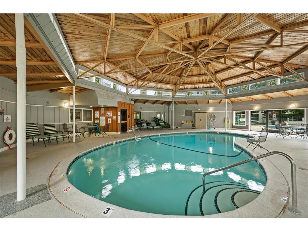 10531 Cedar Lake Road Unit: 517